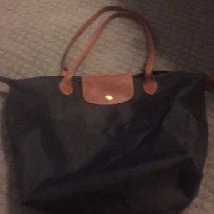 Black longchamp bag